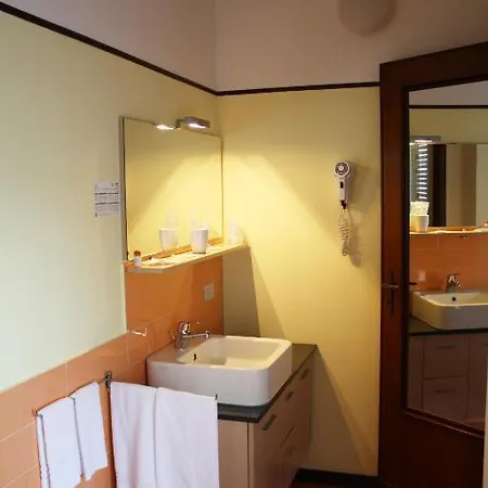 Guest house 5 Sensi Belpasso
